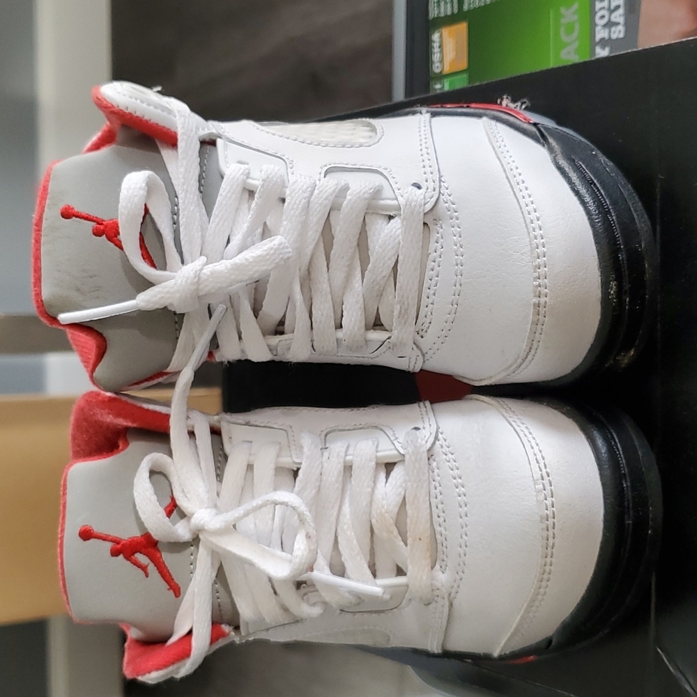 Jordan 5 Retro